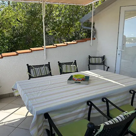 Saranda سوبيتارسكا دراغا