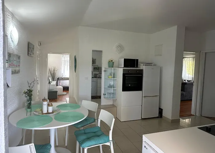 Saranda Supetarska Draga