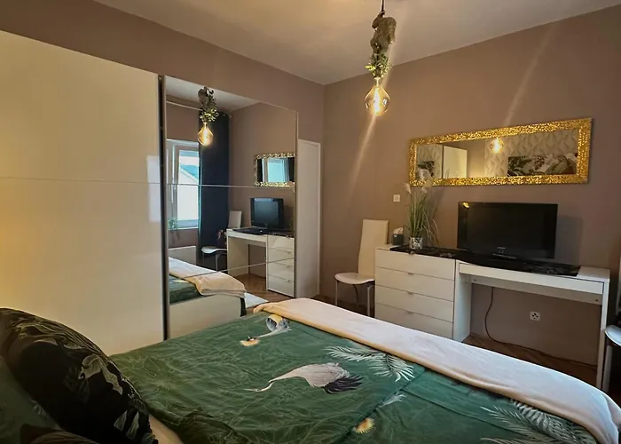 Saranda * Supetarska Draga