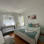Saranda Apartment Supetarska Draga