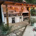 Saranda Apartment *