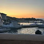 Saranda Apartment Supetarska Draga