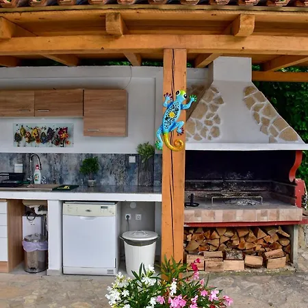 Saranda Supetarska Draga