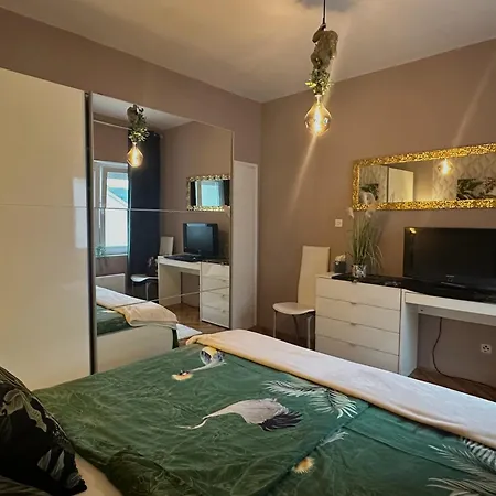 Saranda * Supetarska Draga