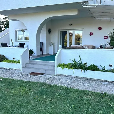 Saranda * Supetarska Draga