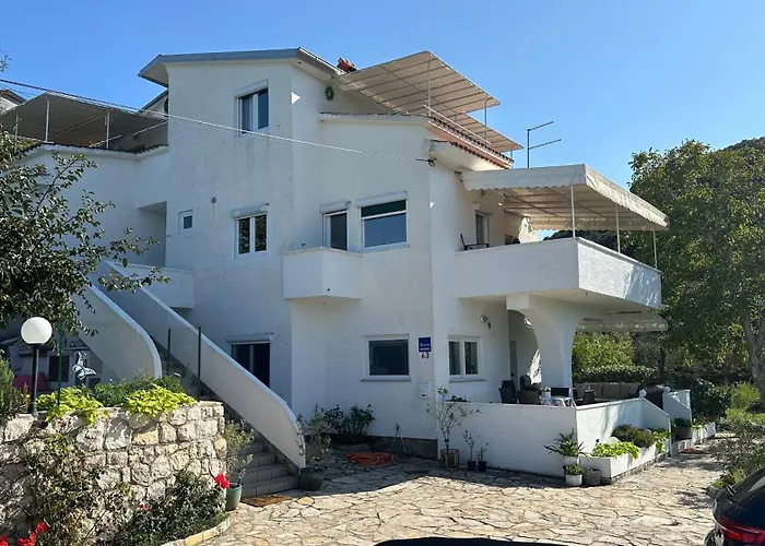 Saranda * Supetarska Draga