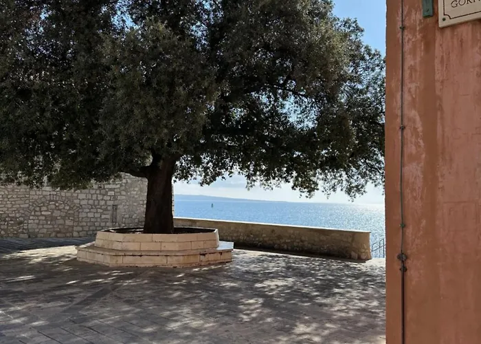 Saranda Apartman Supetarska Draga